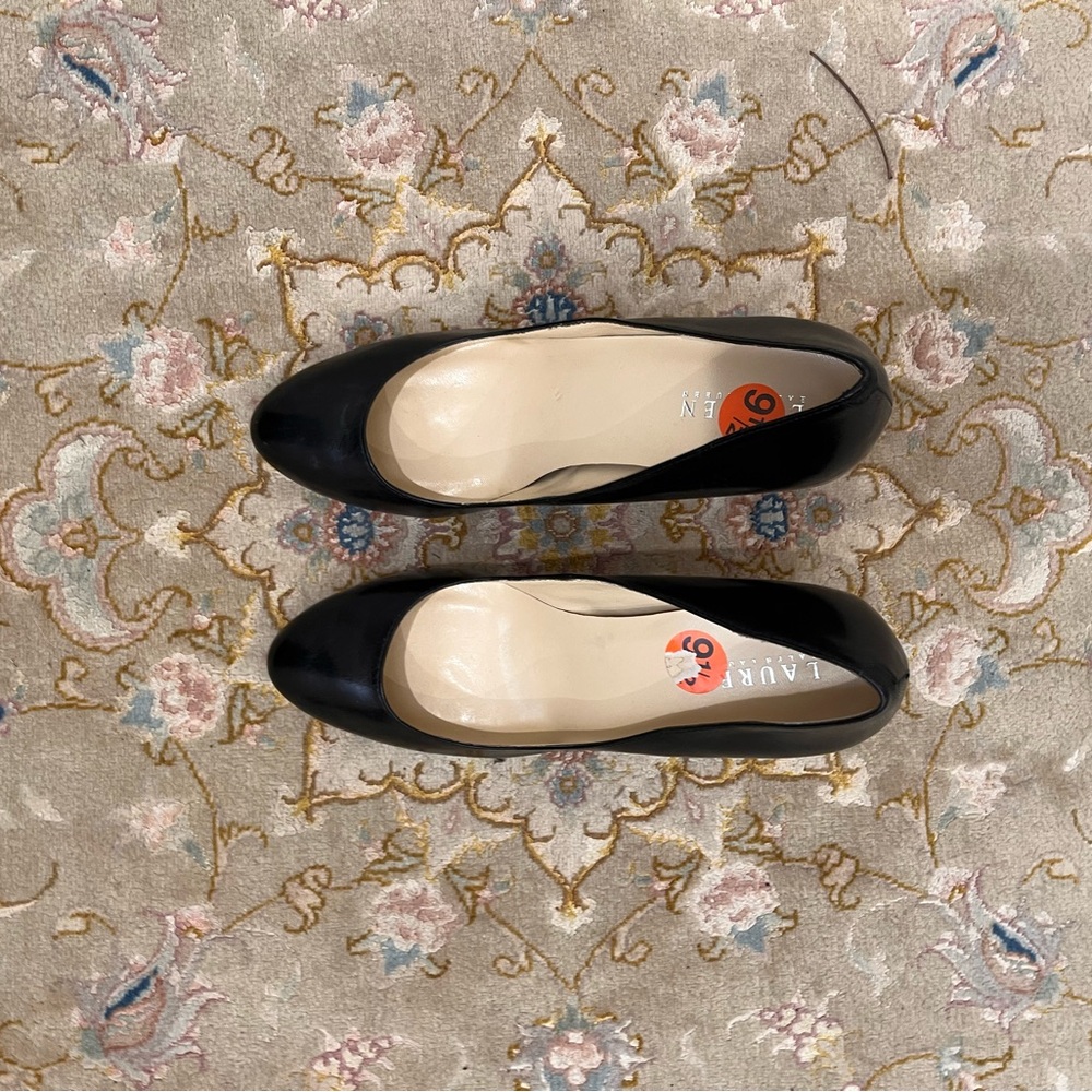Lauren Ralph Lauren Black Flats